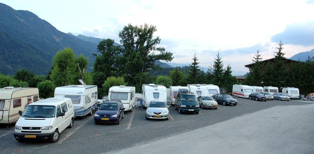 Camping Inntal Wiesing Ruang foto